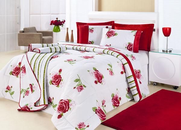 cama mesa e banho